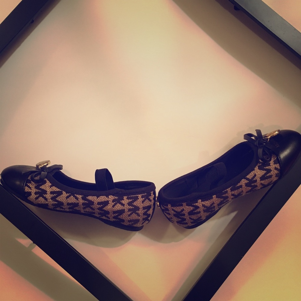 Michael Kors, Girls Shoes, size 7